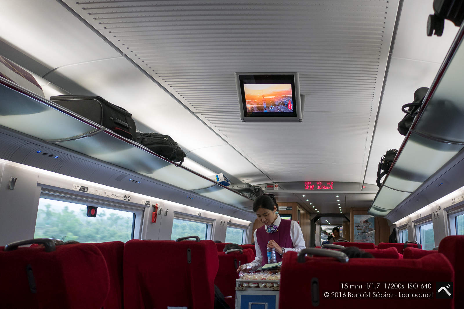Chinese High Speed Train-02