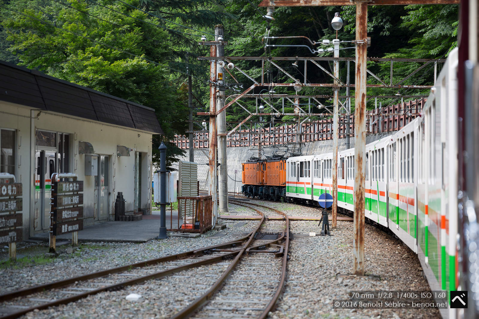 Kurobe Gorge Railway-11